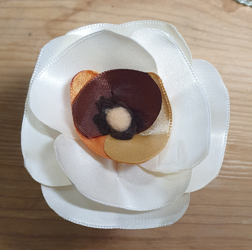 11 diffuseur fleur blanc
