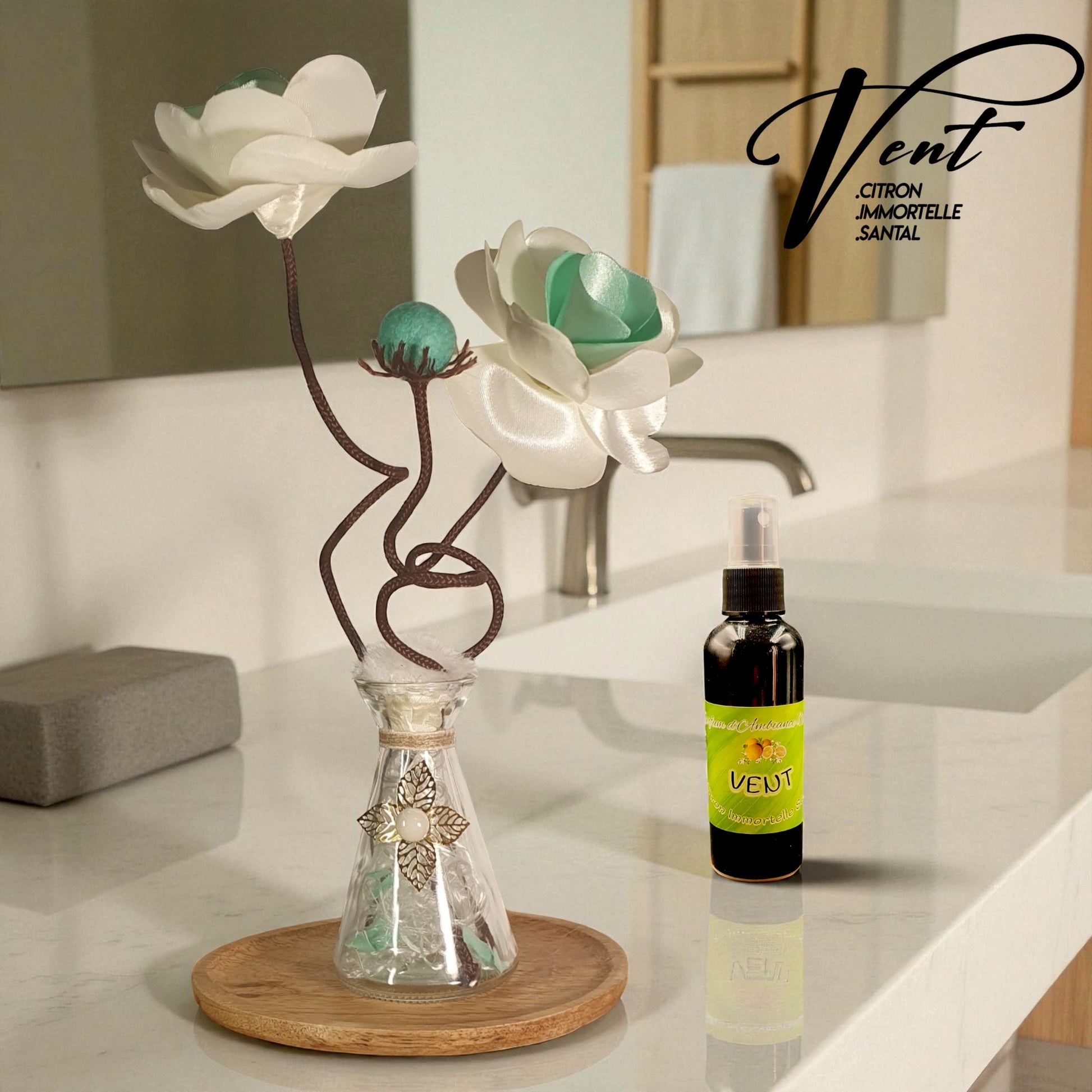  Vase décoratif artisanal NI avec fleur en satin et parfum d’ambiance naturel vent