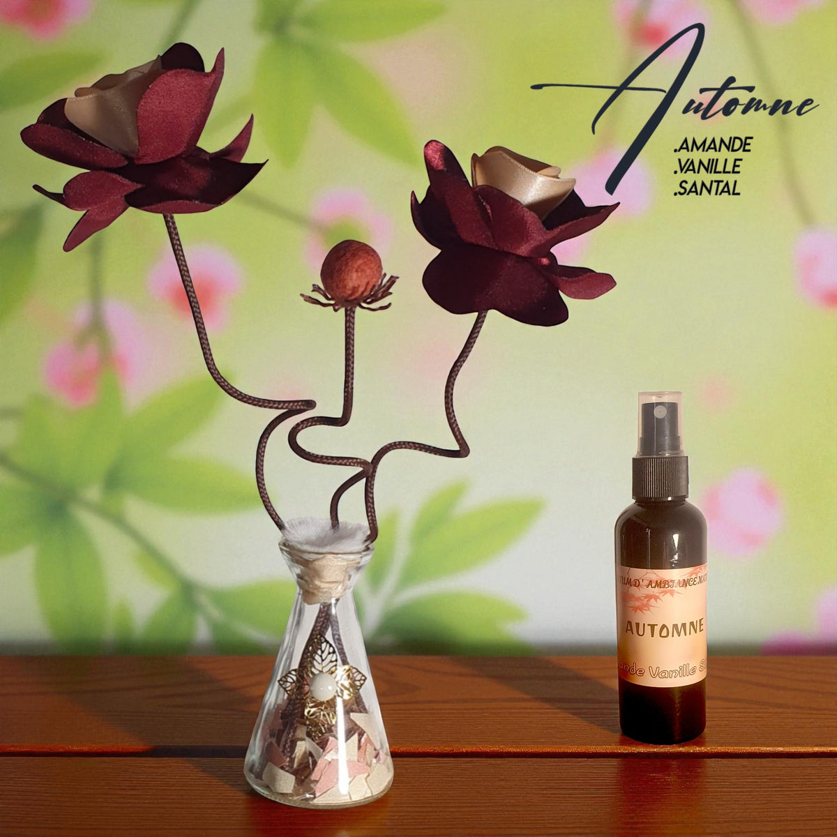 Vase décoratif avec fleurs YON en satin et spray de parfum artisanal