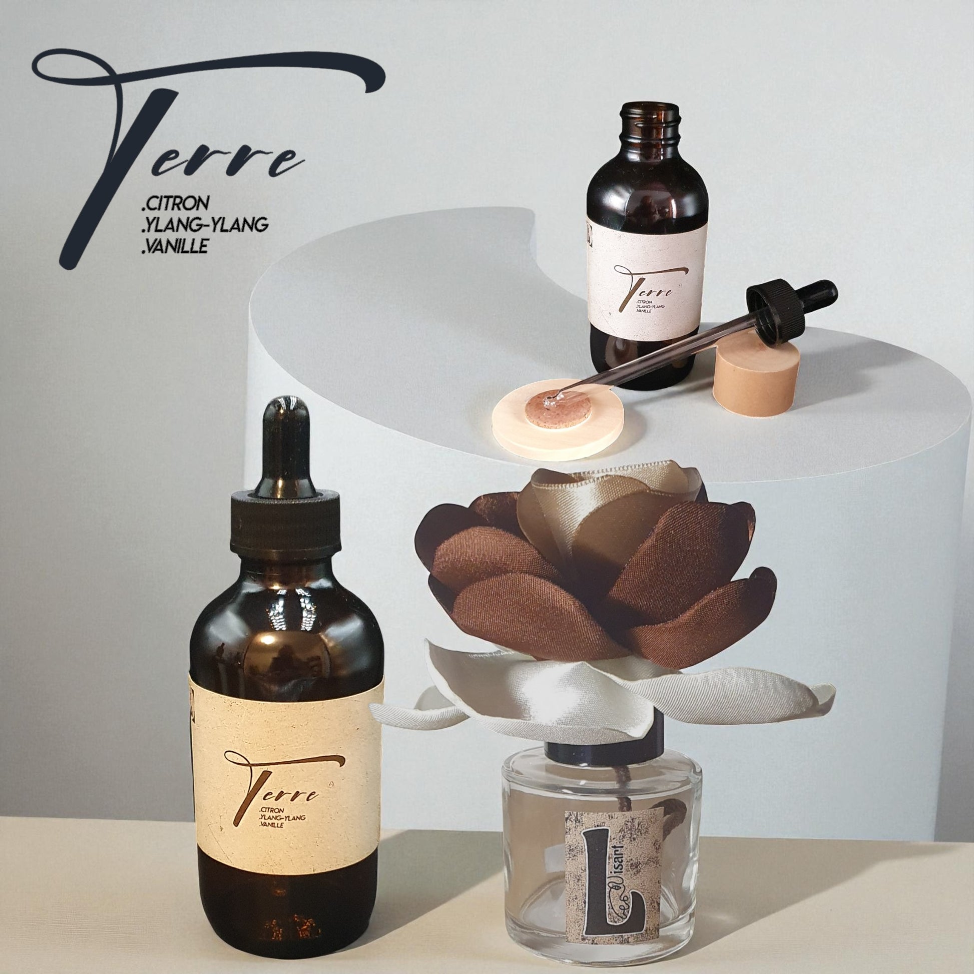  coffret diffuseur fleur KYU  avec son parfum d'ambiance naturel terre