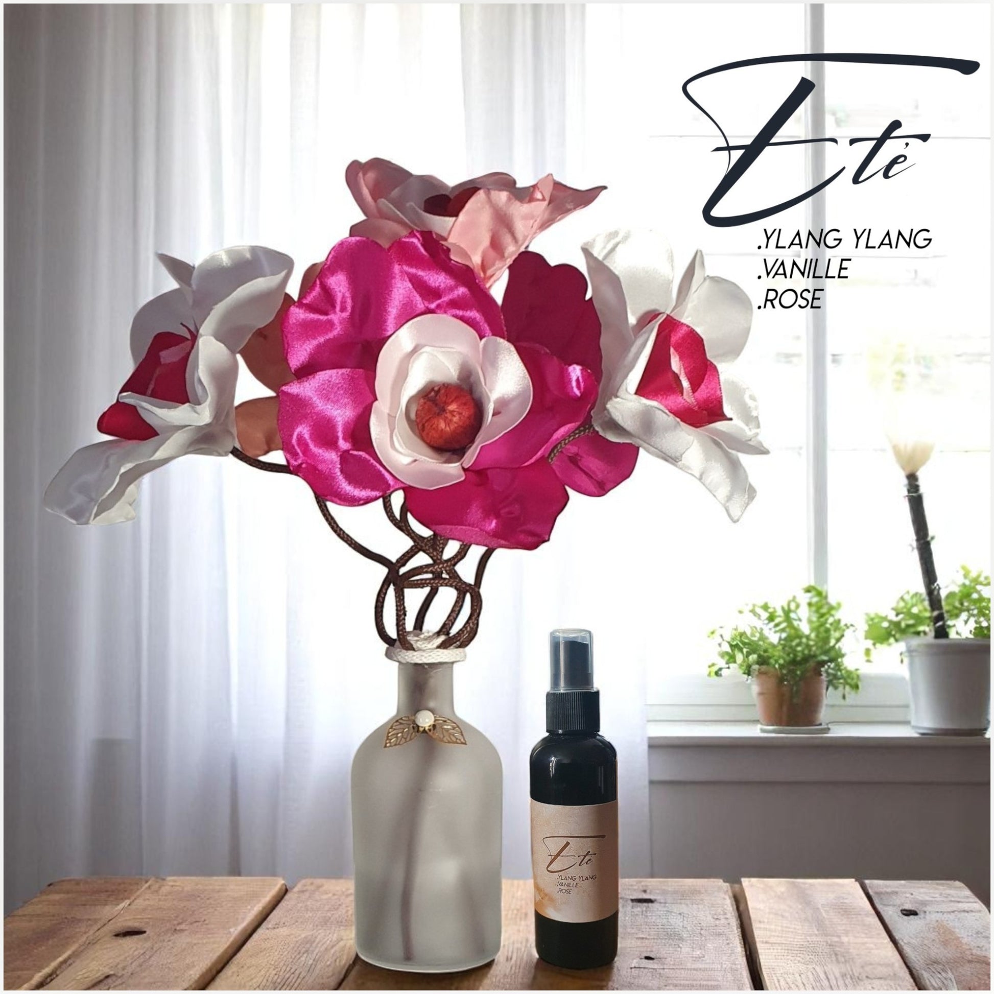 décoration SAN fleurs en satin et parfum d'ambiance en spray artisanal été