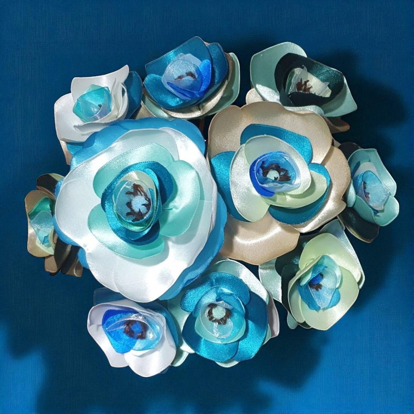 fleurs de satin SAN bleu avec parfum d'ambiance naturel eau
