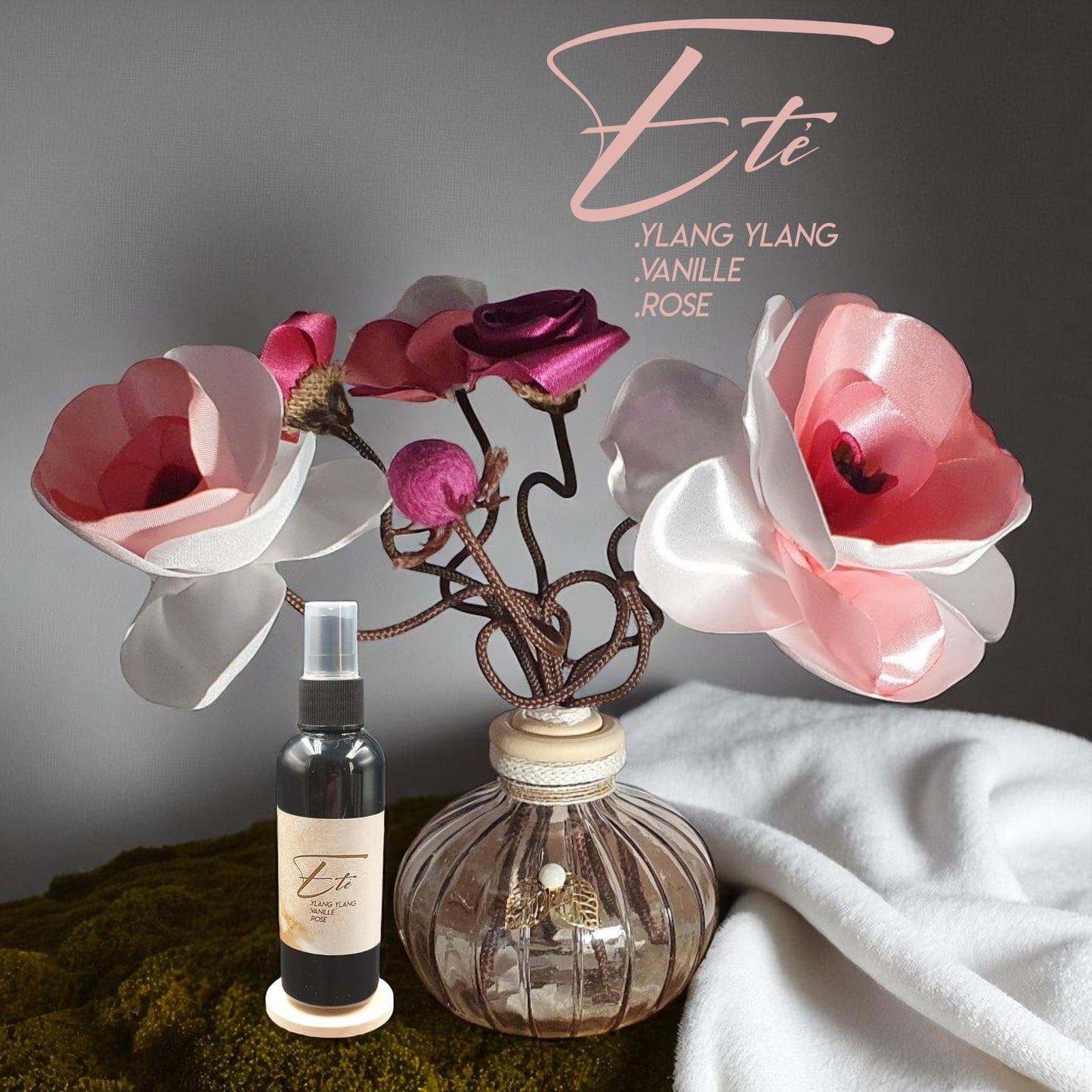 vase décoratif avec fleurs et parfum et parfum d'ambiance naturel été