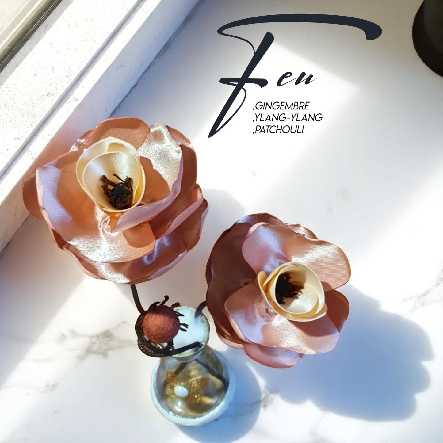 vase décoration avec fleurs NI